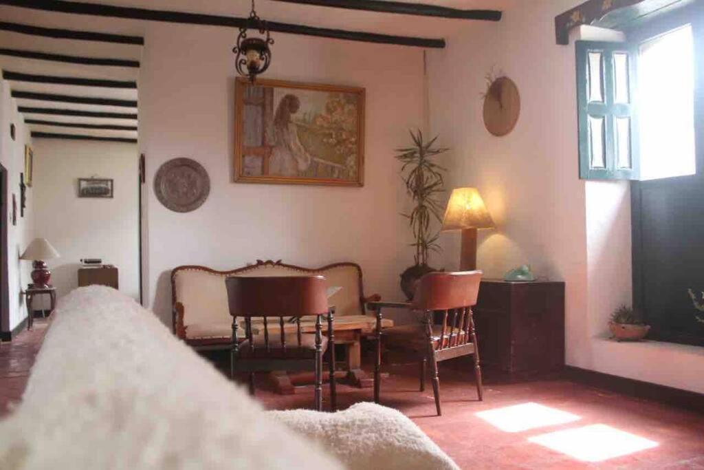 Casa Dante, Desde 1792! Hotel Тибасоса Екстериор снимка