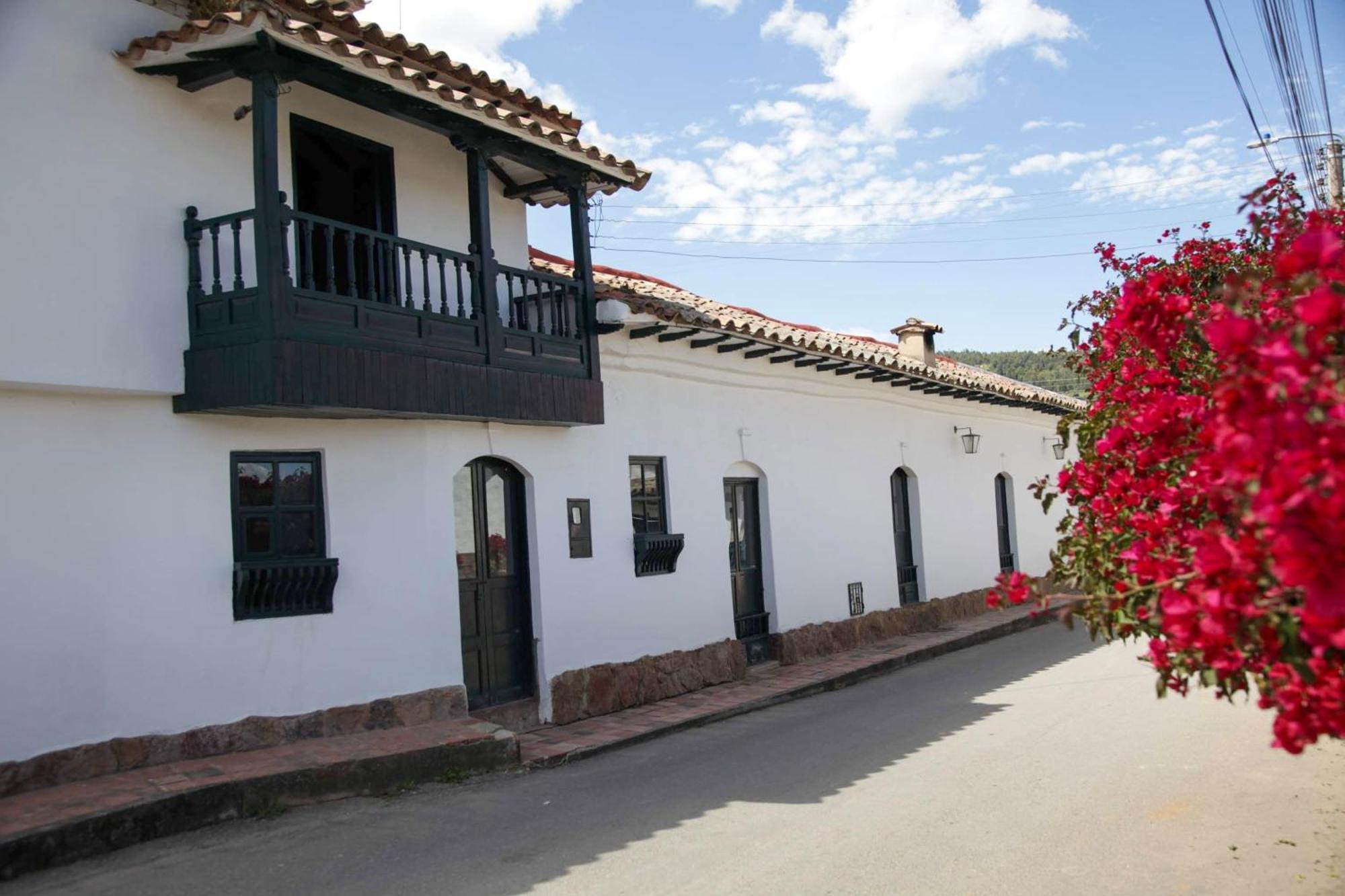 Casa Dante, Desde 1792! Hotel Тибасоса Екстериор снимка